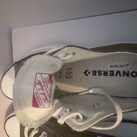 Converse Chuck Taylor platform size 10.5 - Picture 6 of 7